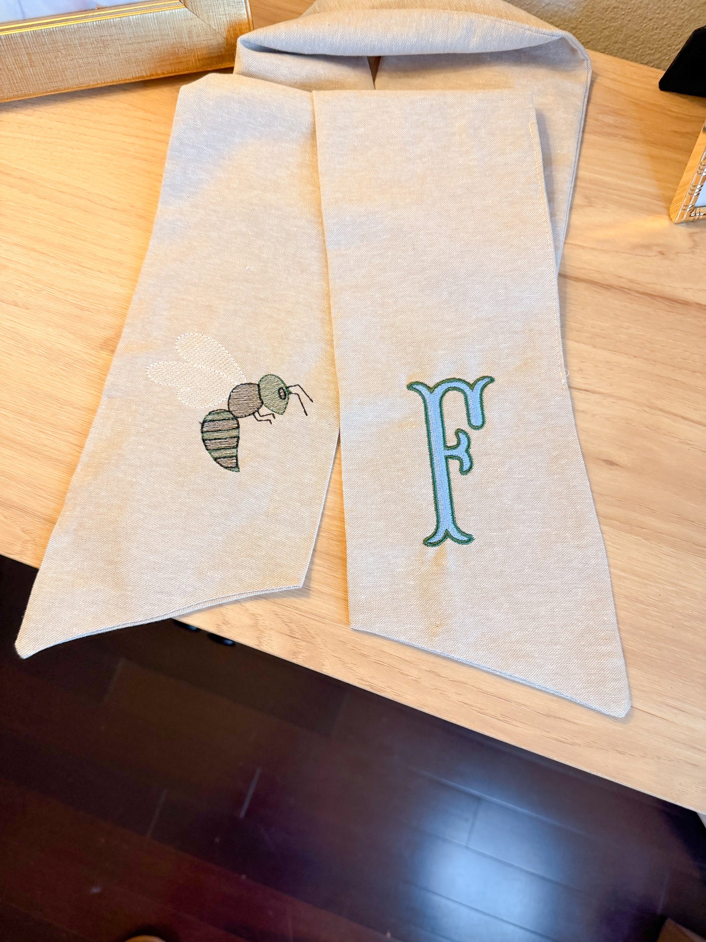 Hornet Wreath Sash