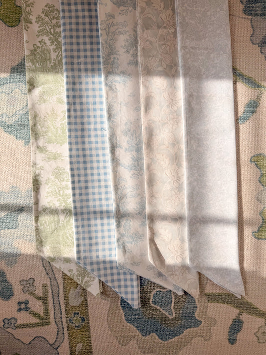 Single initial sash