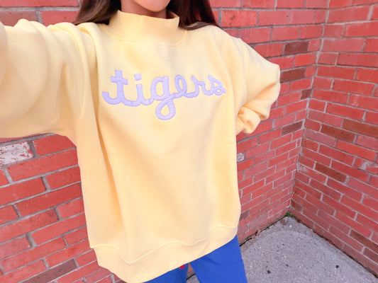 Mock Neck sweatshirt